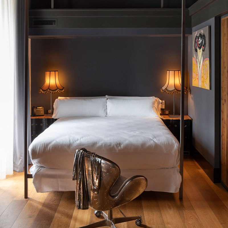 Petite Penthouse Suite