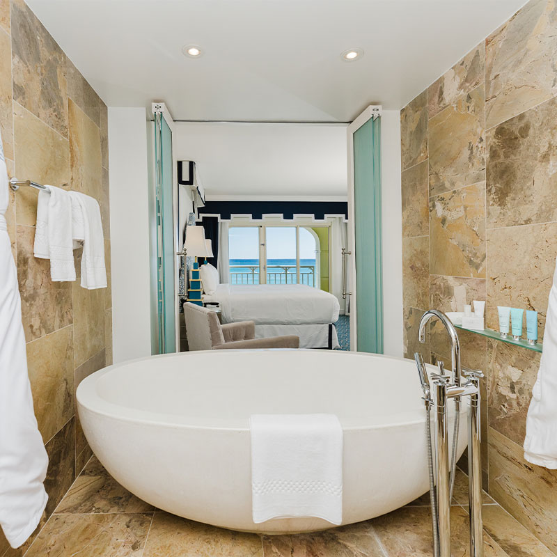 Ocean Front Lanai Terrace Suite