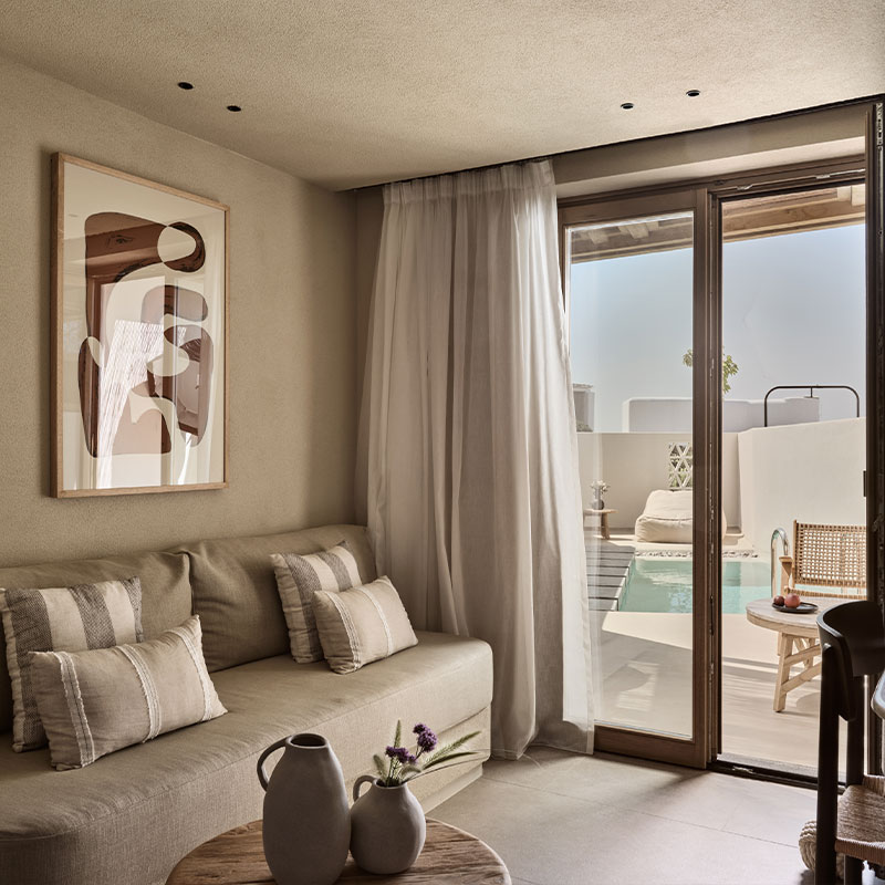 Island Gaze Room Inland View with Pool