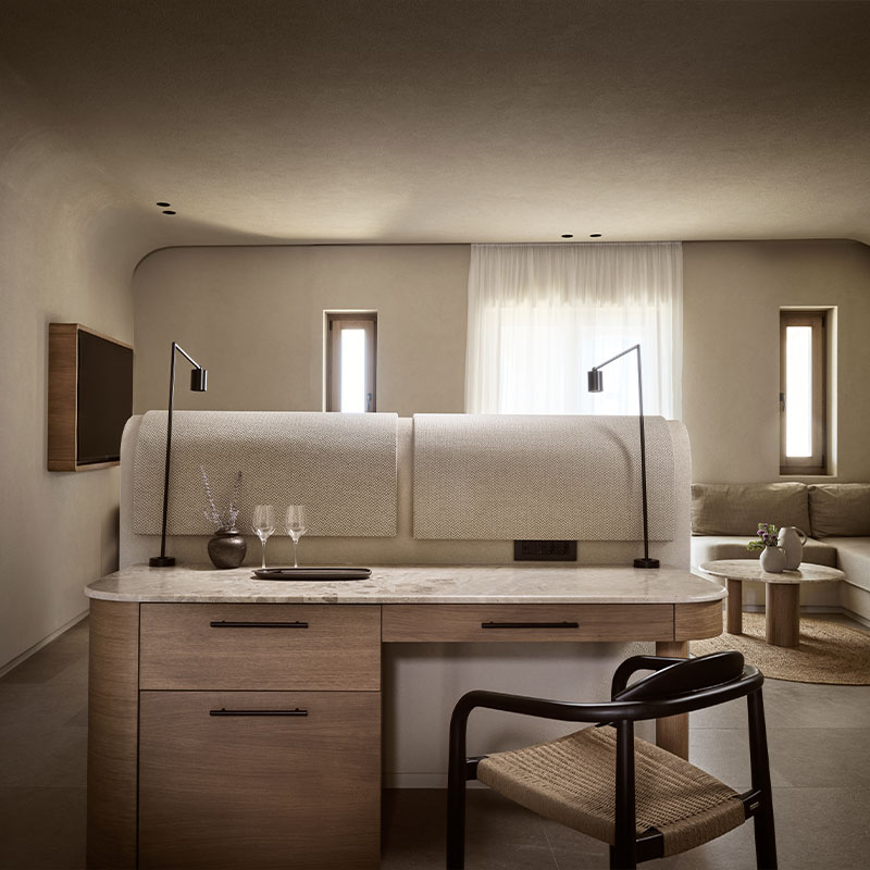 OMEON Signature Suite Sea View with Pool