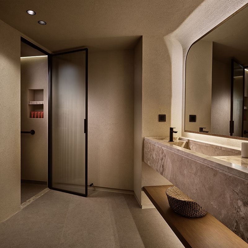 OMEON Signature Suite Sea View with Pool