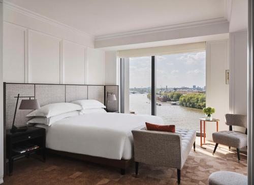 Deluxe Park Suite with River View