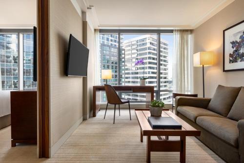 One-Bedroom Suite with City View