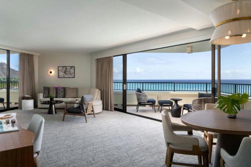 Tower Oceanfront One-Bedroom King Suite