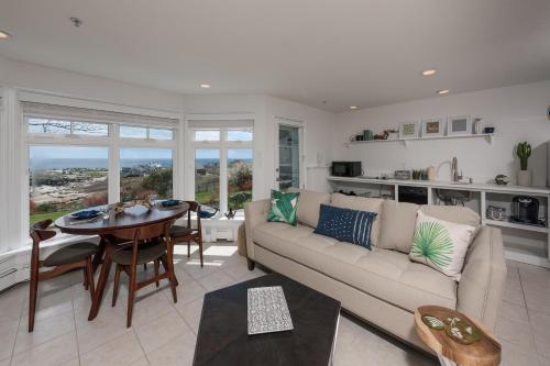 Suite with Garden View