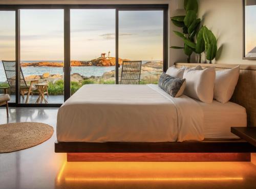King Suite with Sea View