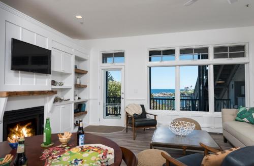Superior King Suite