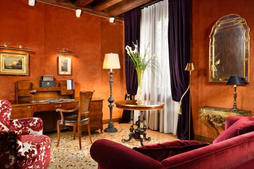 Prestige Double Room with Grand Canal View