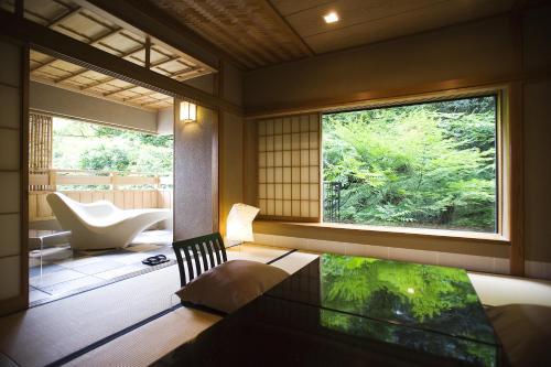 Deluxe Room - Non-Smoking