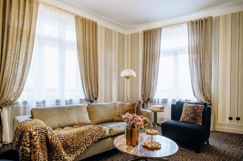 Deluxe Family Suite