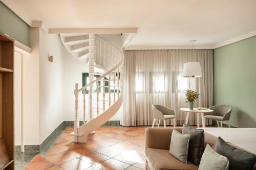 Red Level Family Suite 2 Bedrooms