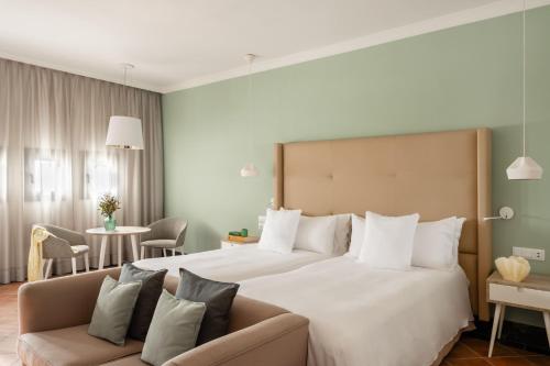 Red Level Family Suite 2 Bedrooms