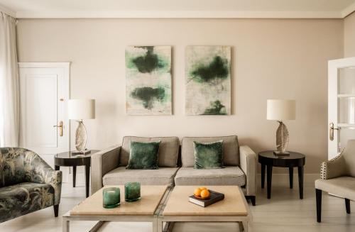 Red Level Royal Suite 3 Bedrooms