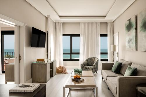 Red Level Royal Suite 3 Bedrooms