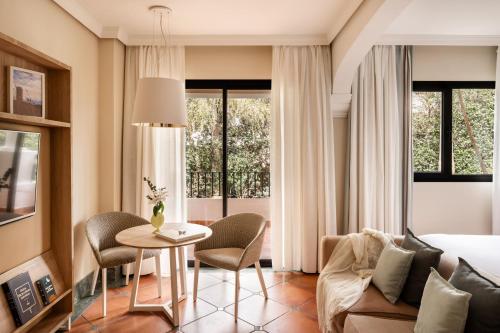 Premium Connected Rooms