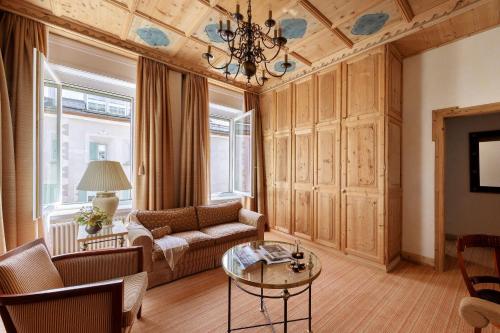 Languard Suite