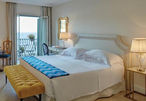 Deluxe Sea View Room with Balcony