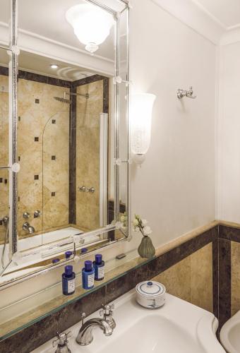 Superior Sea View Room