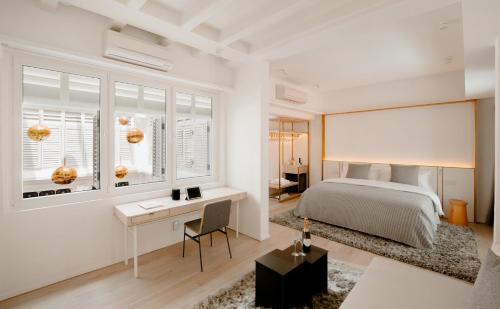 The Mackenzie Suite (1-2 Guest/s)