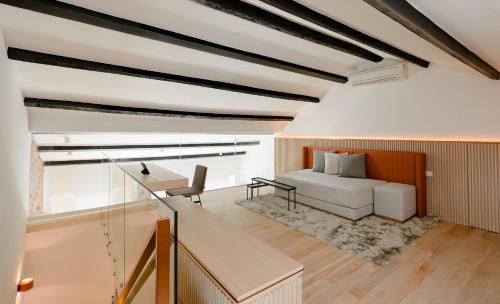 The Bartholdi Loft (1-2 Guest/s)