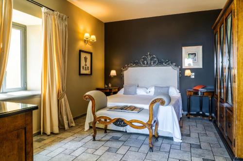 Deluxe Suite with Sea View