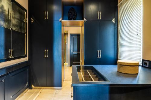 One Bedroom Apartment - Annex
