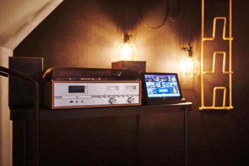 Bassline Room