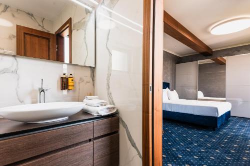 Three-Bedroom Premium Apartment with Balcony