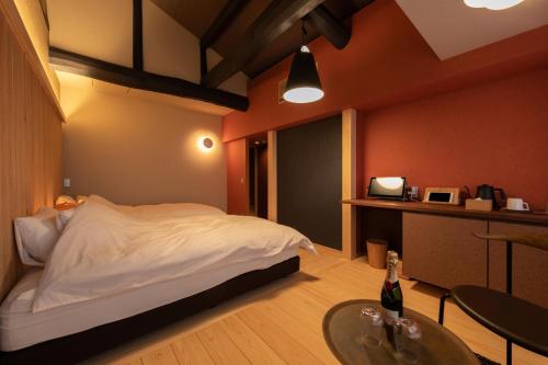 Twin Room with Tatami Floor 203 -OHMIYA-