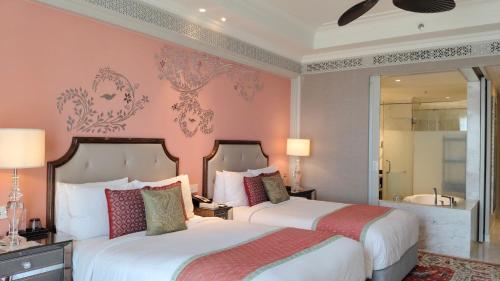 Palace Twin Room