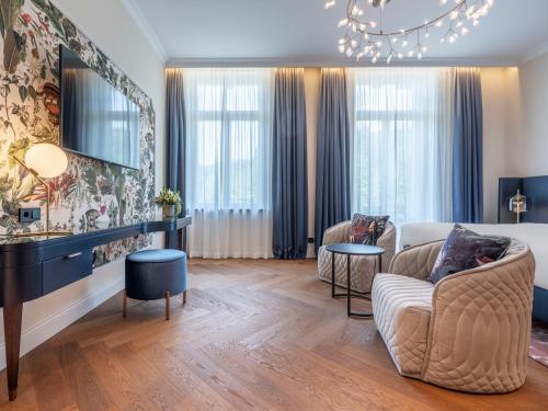 Deluxe Heritage Room