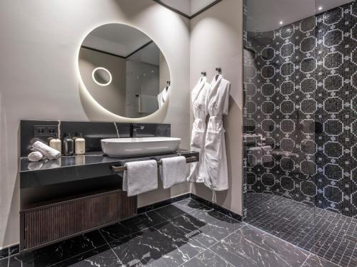 Deluxe Heritage Room