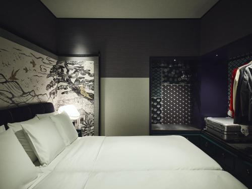 One Bedroom Suite With Terrace