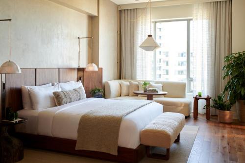 Alder House Presidential Suite