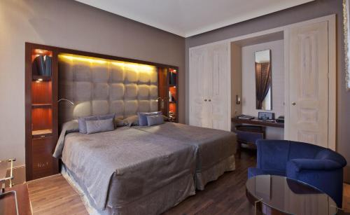 Deluxe Double Room with Extra Bed