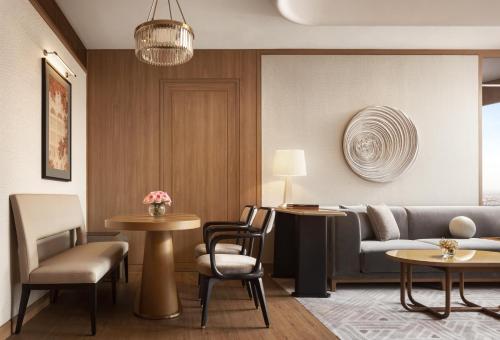 One Bedroom Apartment River King