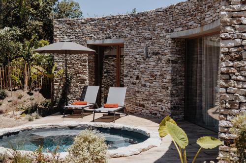 Junior Suite with Spa Bath - Private Garden and Private Heated Swimming Pool