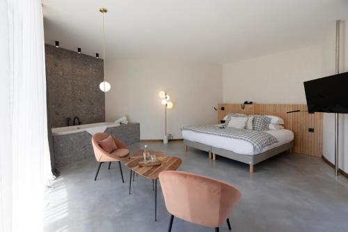Junior Suite with Spa Bath - Private Garden and Private Heated Swimming Pool
