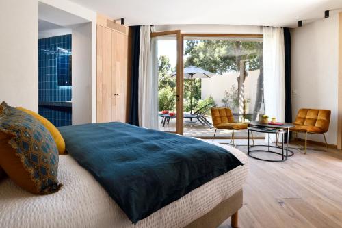Junior Suite with Spa Bath and Sauna- Private Garden and Private Heated Swimming Pool