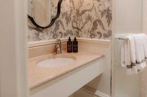 Standard Double Room - Including Pool Club Access