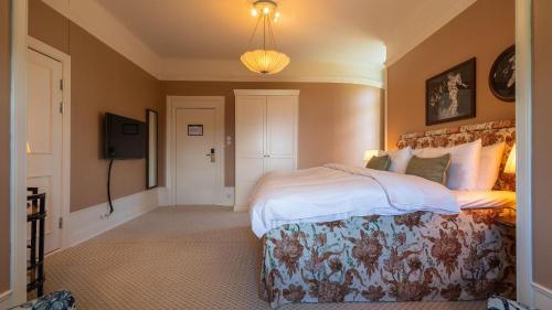 Standard Double Room - Including Pool Club Access