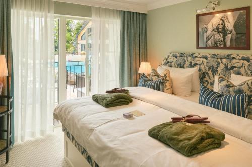 Double Room with Terrace - Including Pool Club Access