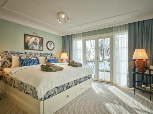 Double Room with Terrace - Including Pool Club Access