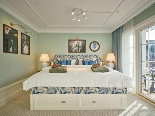 Double Room with Terrace - Including Pool Club Access