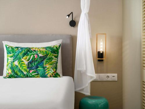 Superior Junior King Suite