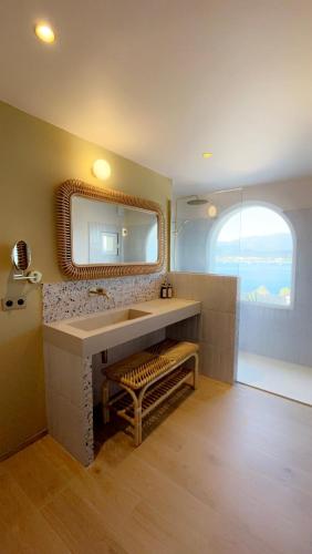 Prestige Room 