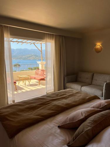 Prestige Suite with Sea View 
