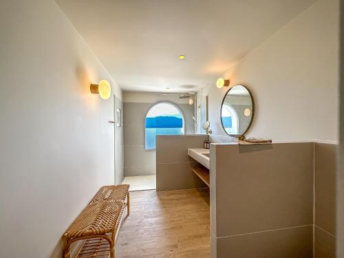 Prestige Suite with Sea View 