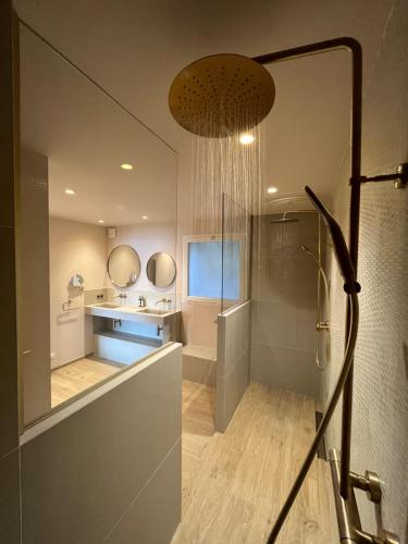 Deluxe Imperial Suite with Private Pool and Sea View