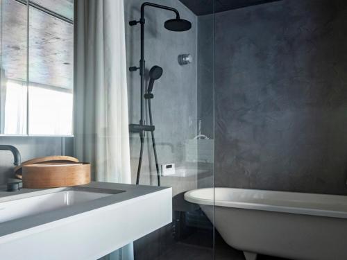 PREMIUM RESIDENCE ROOM
